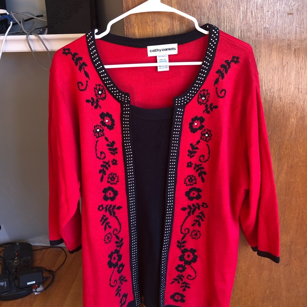 Cathy Daniels half sleeve top